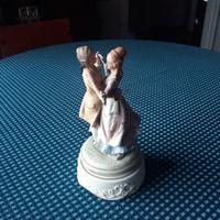 carillon con ballerini