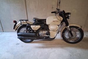 motoguzzi nuovo falcone 1976
