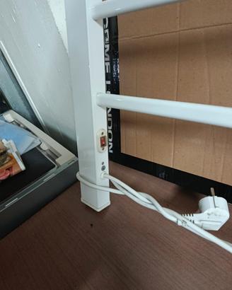 Scaldasalviette elettrico da bagno a 6 elementi 