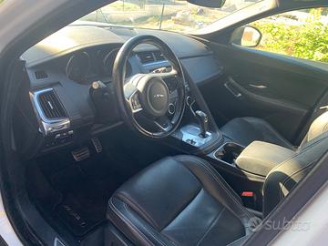 Auto jaguar