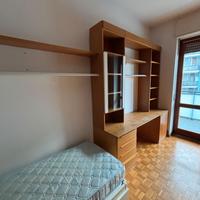 Armadio, scrivania e 2 letti (anche singolarmente)