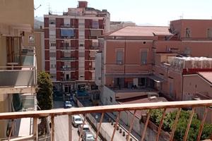 Ampio e luminoso appartamento in centro