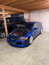 Mitsubishi Lancer Evolution 9 IX