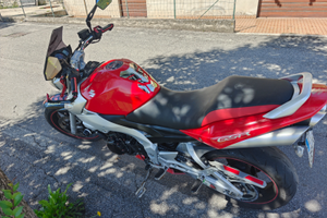 Suzuki Gsr 600 anno 2006