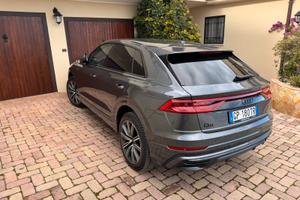 Audi Q8 2023