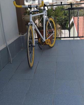 Bici fixed single speed inutilizzata 