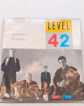 LP 45 Giri Level 42 Lessons In Love 1987 Dalla mia