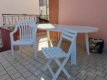 Tavolo da giardino con 9 sedie