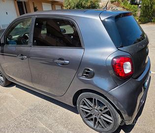Smart Four Four allestimento Brabus
