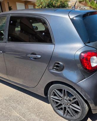 Smart Four Four allestimento Brabus