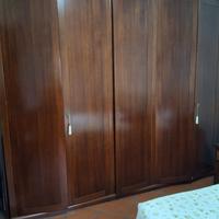 Armadio e comodini in arte povera