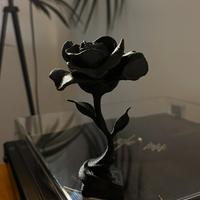 Rosa Eterna - scultura elegante e minimalista