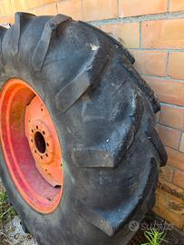 gomma con cerchio deutz  18.4 r 30