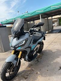 X-adv 750
