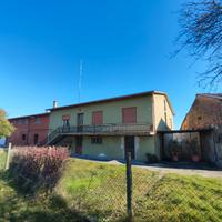 Casa singola con magazzino