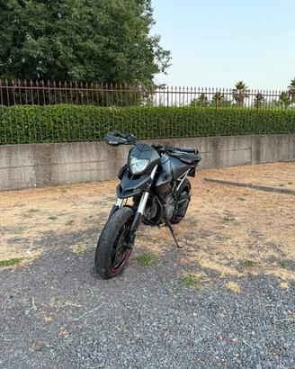 Ducati Hypermotard 796