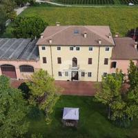 VILLA SINGOLA A CALDIERO