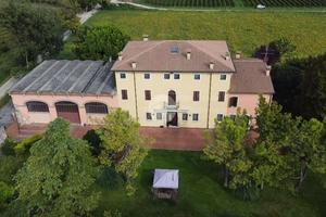 VILLA SINGOLA A CALDIERO