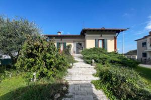 VILLA SINGOLA A TRENZANO