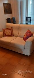 Divano 2 posti beige