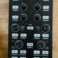NATIVE INSTRUMENTS Traktor Kontrol X1 Mk1