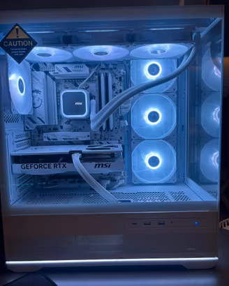 Pc gaming fascia alta R7 9800x3d Rtx 5070