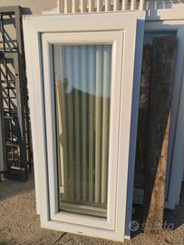 finestra in PVC 