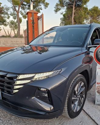 HYUNDAI TUCSON 1.6 CRDI-136cv*B-LED*NAVY*RADAR