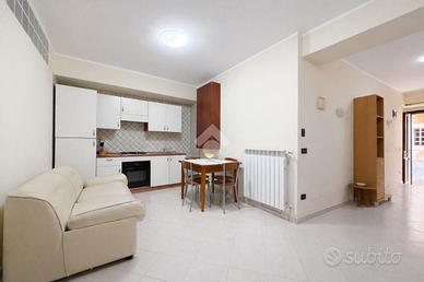 2 LOCALI A SAN GIOVANNI ROTONDO