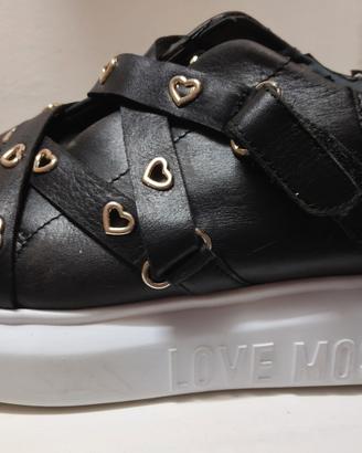 scarpe i love Moschino