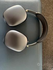 Cuffie con qualche mese di vita