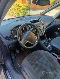 Opel Zafira Tourer B eco metano 1.6