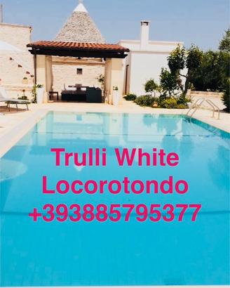 Trulli White con piscina Locorotondo