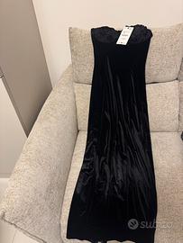 Vestito in velluto con pizzo