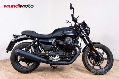 MOTO GUZZI V7 STONE 850 - 2025