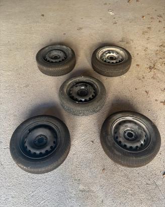 Set 5 cherchi in ferro gommati Renault Clio