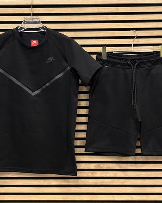 Tute Sportive Nuova Collezione - Nike, Adidas e al