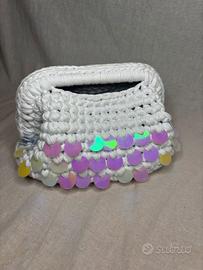 Pochette borsa clutch bianca con paillettes grandi