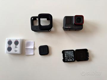 Insta 360 Ace Pro - Garanzia + Accessori