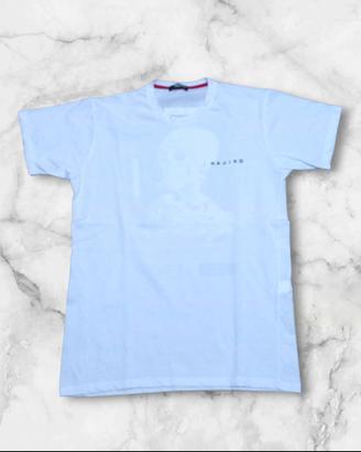 T-shirt bianca con disegno teschio