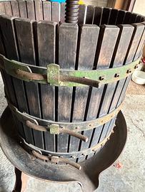 torchio e macina per vino