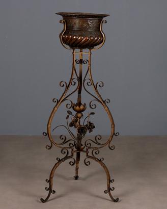 Tripode in Ferro Battuto con Fioriera in Rame