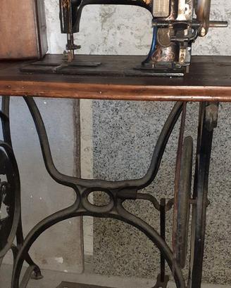 Macchina da cucire OPEL