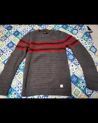 Maglione  Grigio Antracite con Righe Rosse