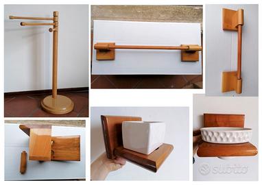 Arredo bagno in legno