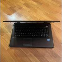 Pc portatile Asus 17”