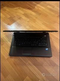 Pc portatile Asus 17”