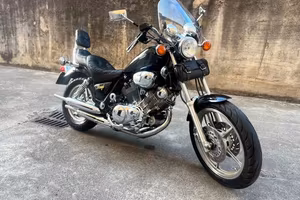 YAMAHA VIRAGO XV 1100