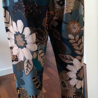 pantaloni stampa fiorato con banda paillettes 