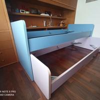 Letto salvaspazio con letti scorrevoli con reti